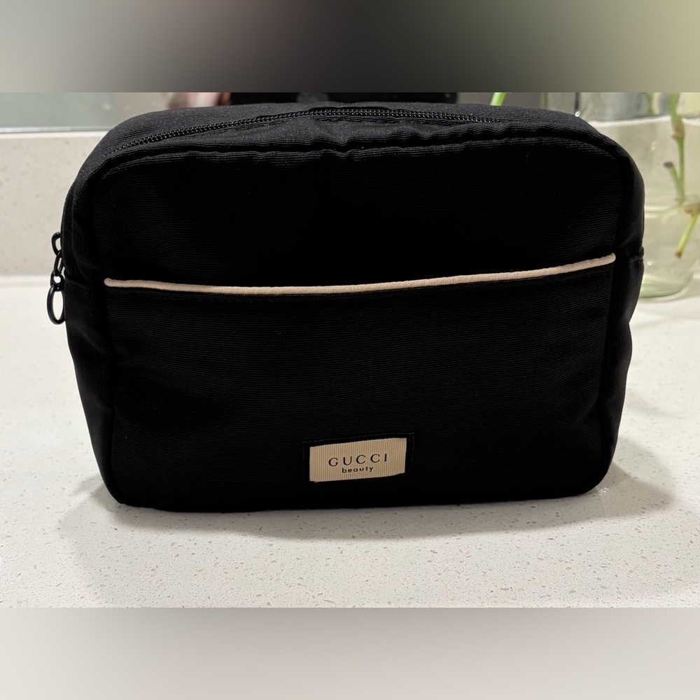Gucci Black Toiletry Bag for Men - Picture 2 of 6